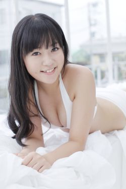 搓揉着她硕大丰满的双乳